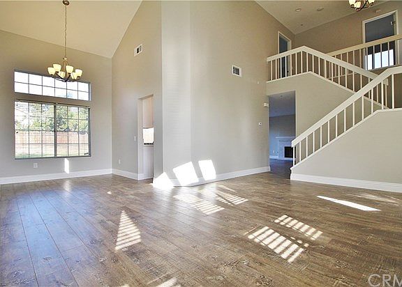 4th image of 13756 San Gabriel Ct