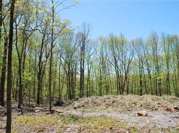 296 Tower Hill Rd, Cumberland, RI 02864