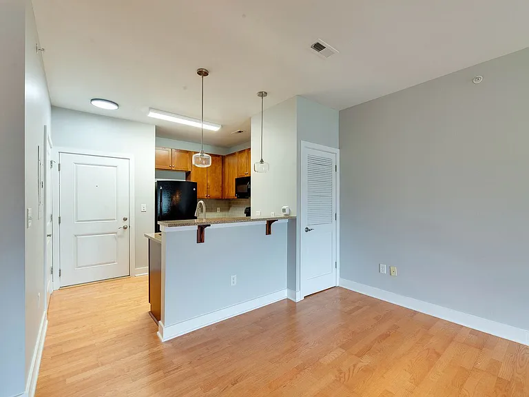 630 Calvert St #407 — Photo 16