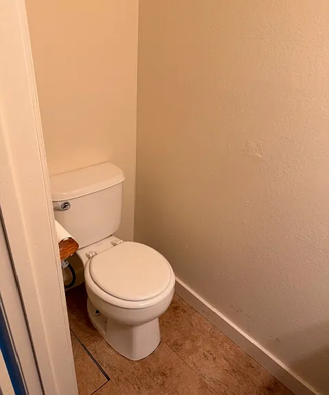 653 Maple Ave #653 — Photo 5
