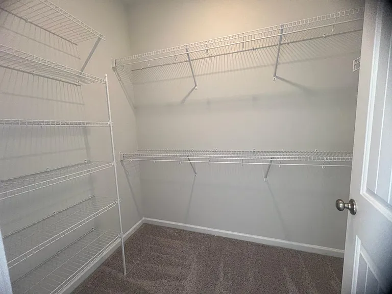 1518 Irving Hill Dr — Photo 10