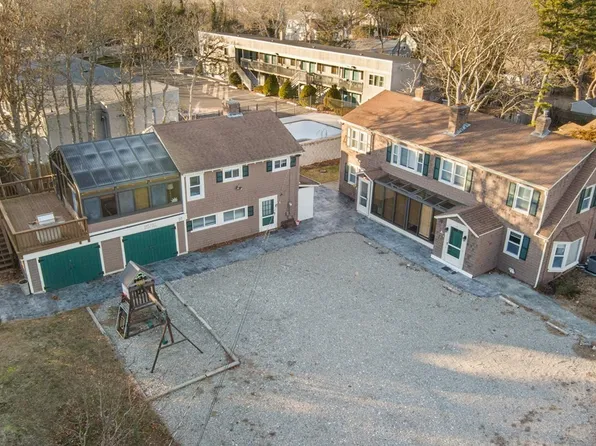 27 Briar Cir, South Yarmouth, MA 02664