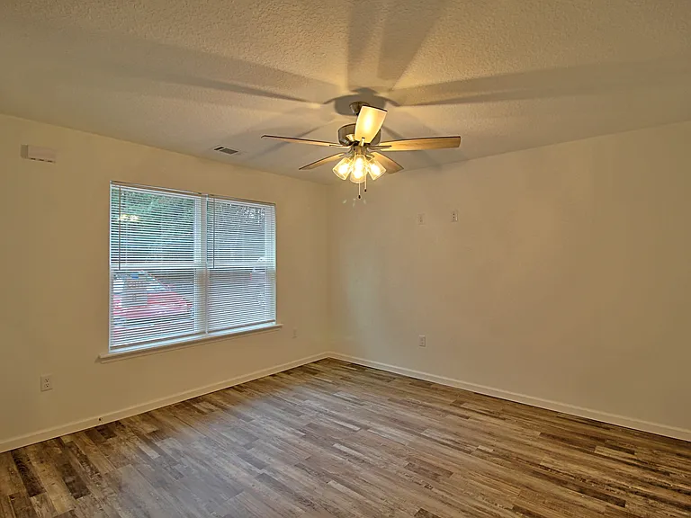 14017 Cecil Nobles Hwy #B — Photo 9