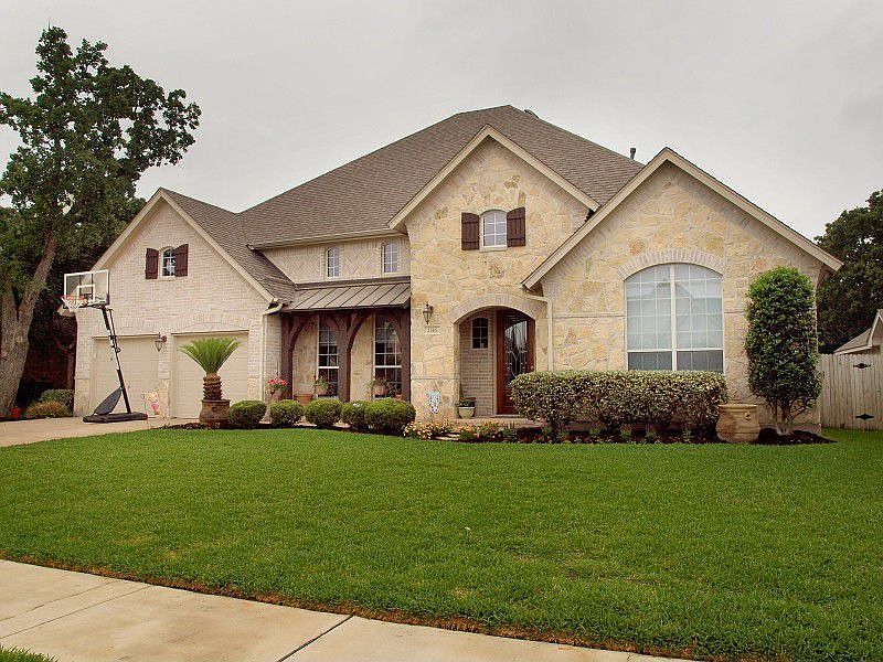 1st image of 2345 Berwick Dr