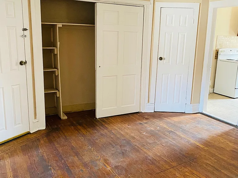 5447 Torresdale Ave — Photo 6