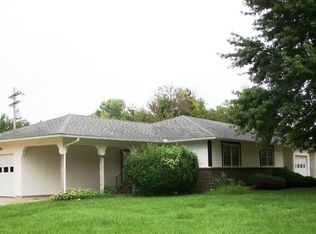 501 E 32nd Ter, Hutchinson, KS 67502