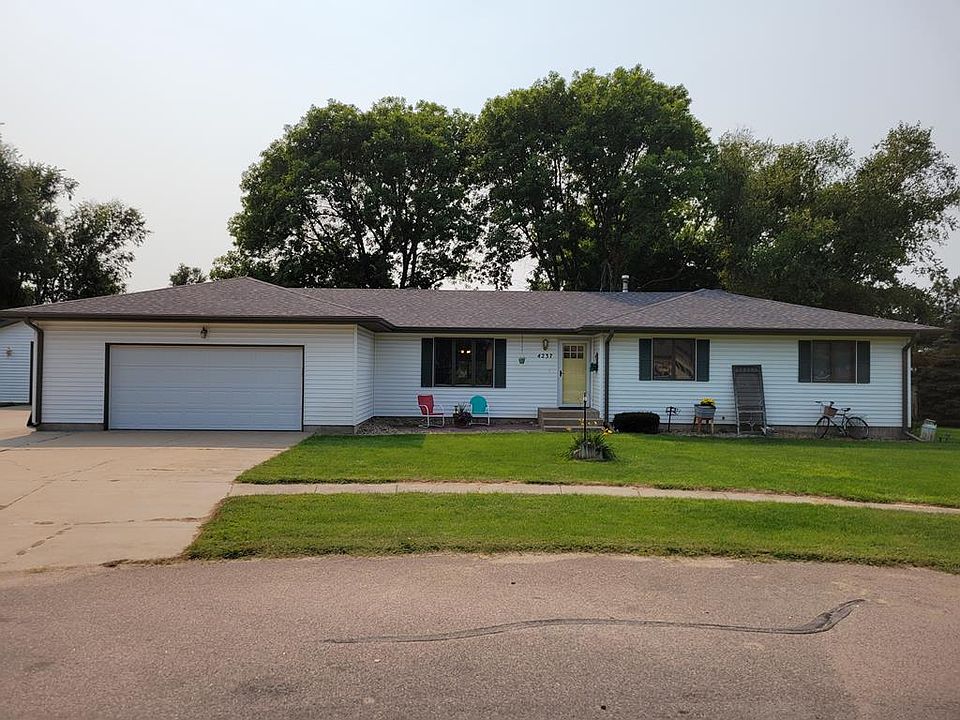 1st image of 4237 Summer Cir