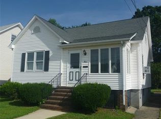 9 W Grochowiak St, South River, NJ 08882