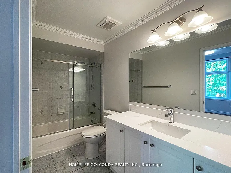 847 Bur Oak Ave — Photo 9