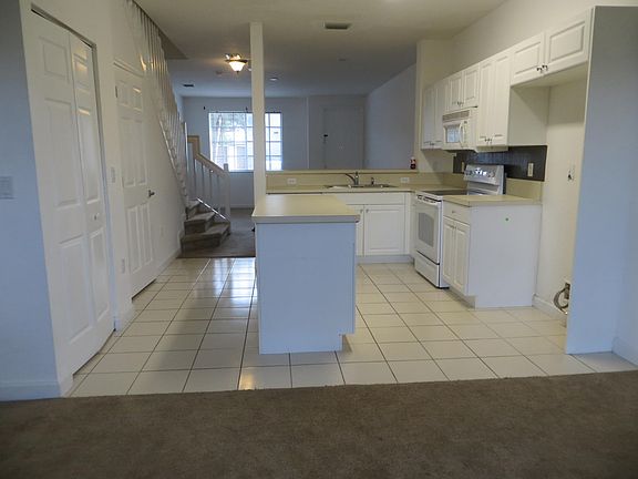 Home For Sale In Arbor Park