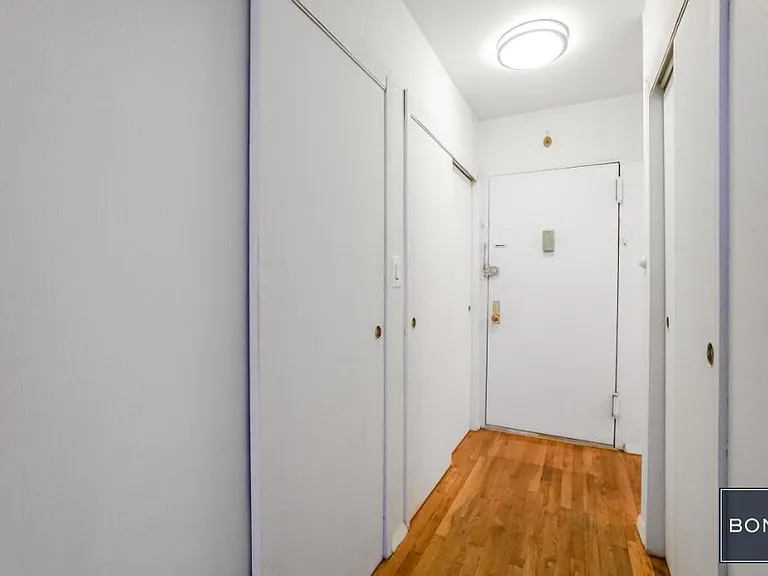 214 E 24th St #6M — Photo 5