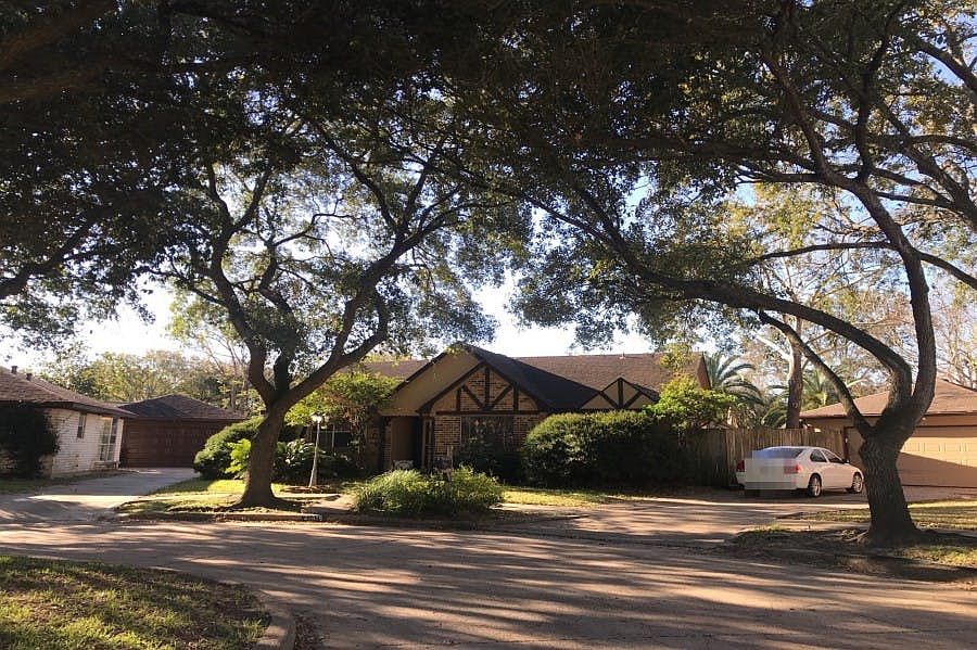 1st image of 21615 Park Wind Ct