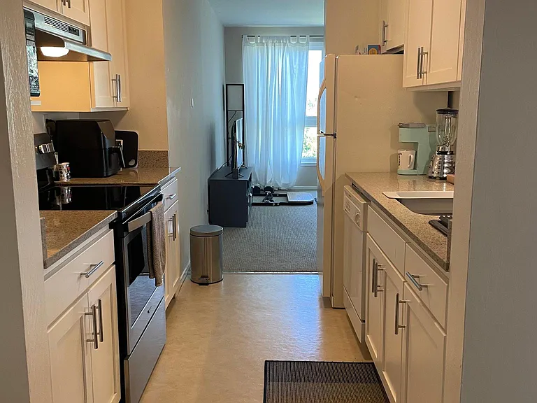 2632 Warring St #8 — Photo 8