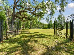 10821 Cedar Cove Dr #4, Thonotosassa, FL 33592