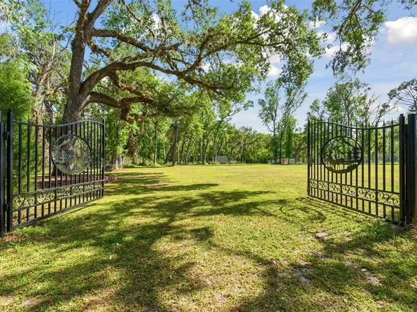 10821 Cedar Cove Dr #4, Thonotosassa, FL 33592