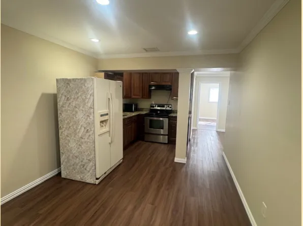 219 W SILVER SANDS DR #1, San Antonio, TX 78216
