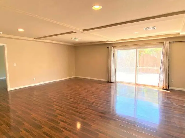 Den Area - Access to Backyard