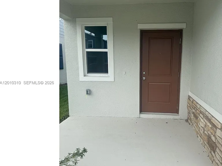 5423 Meadow Walk — Photo 2