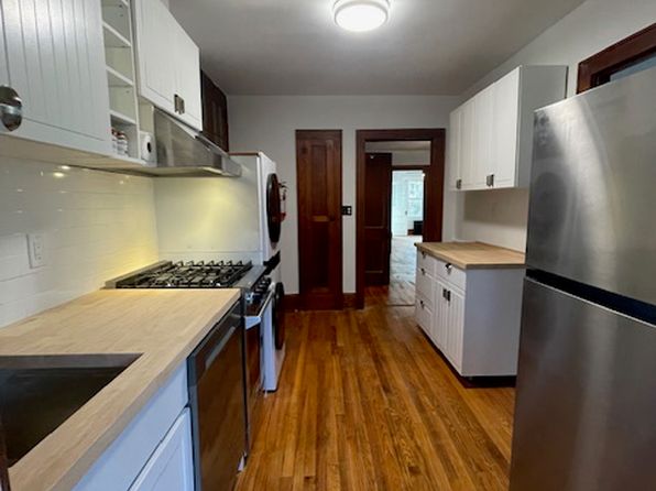 329 Main St APT 4