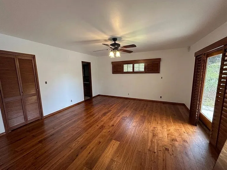 2120 Highland Oaks Dr — Photo 15