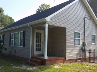 2110 Yaupon Dr, Wilmington, NC 28401