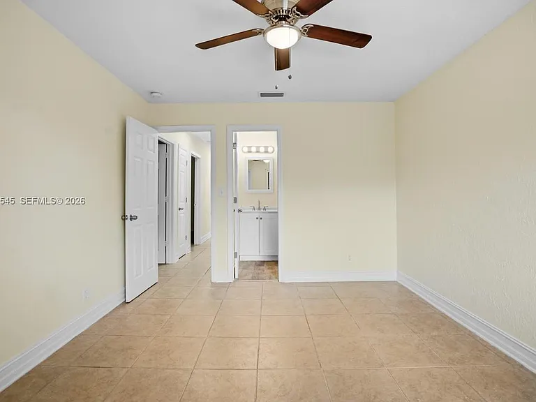 7604 Sw St #10 — Photo 10
