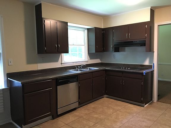 5th image of 4533 Central Dr