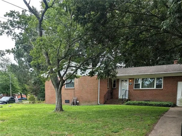 357 Gracie Rd, Chesapeake, VA 23325