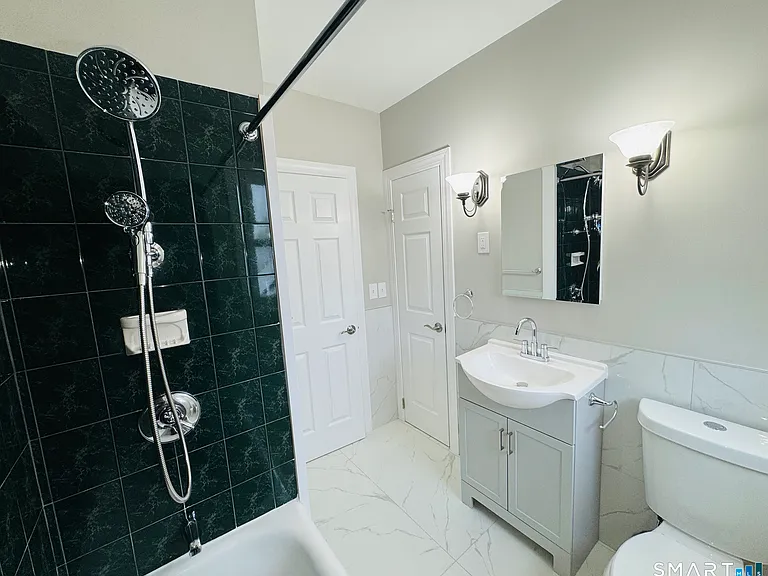 52 Howard Ave #3 — Photo 8