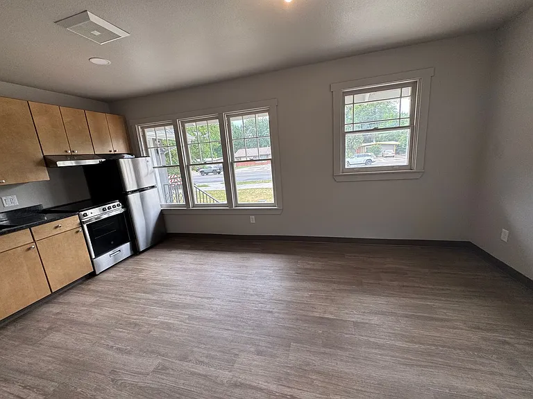 720 W Prospect Rd #102 — Photo 29