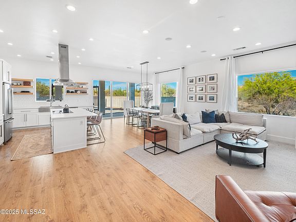 3rd image of 2540 W Oasis Springs Ct
