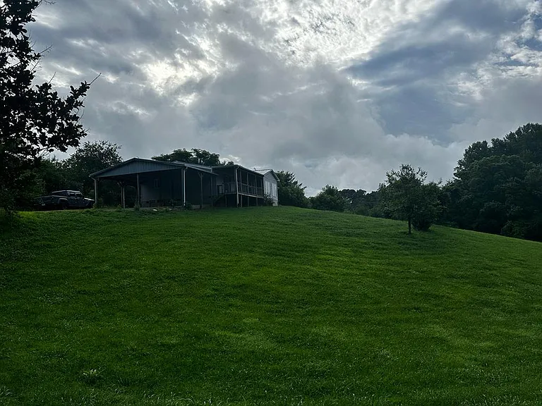 85 Shirleys Ln — Photo 1