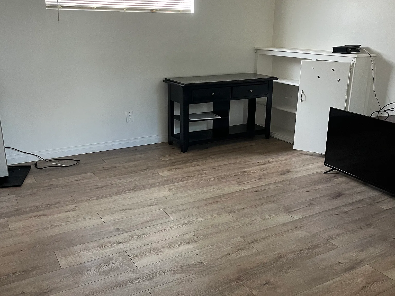Studio, 280 sqft, $1,398 — Photo 2