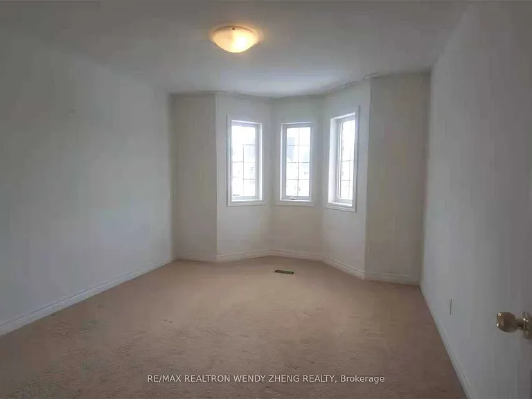 103 Greenhalf Dr — Photo 12