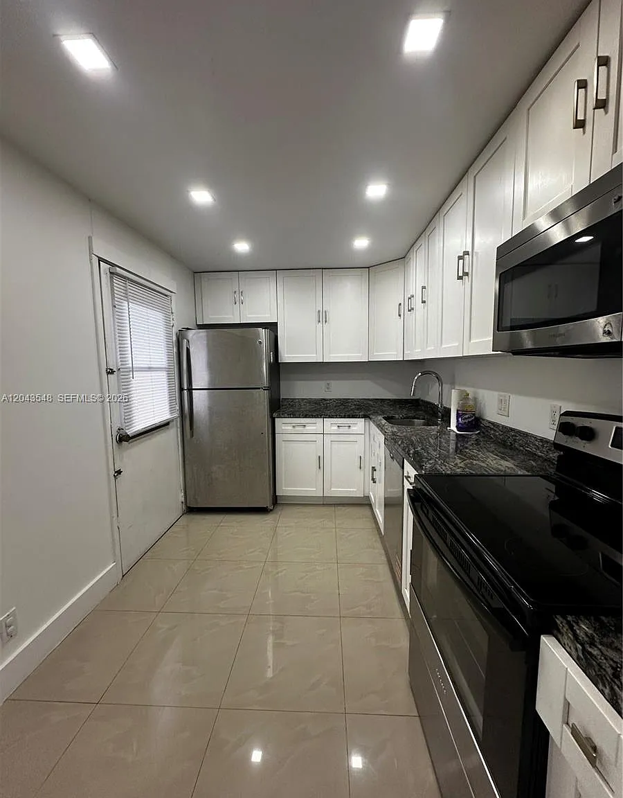 Ensenada Condo Bldg E-Ii — Photo 4