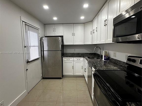4th image of 3475 N Country Club Dr APT 315