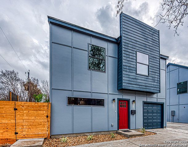 1st image of 734 Essex St #B3