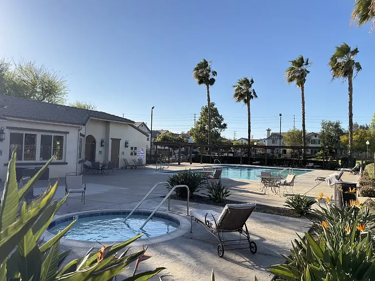 433 Merced Ct — Photo 20