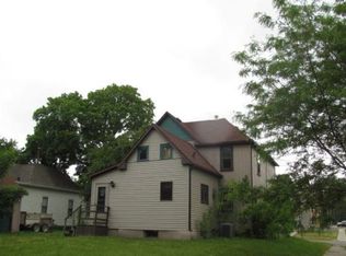 1402 State St, Cedar Falls, IA 50613
