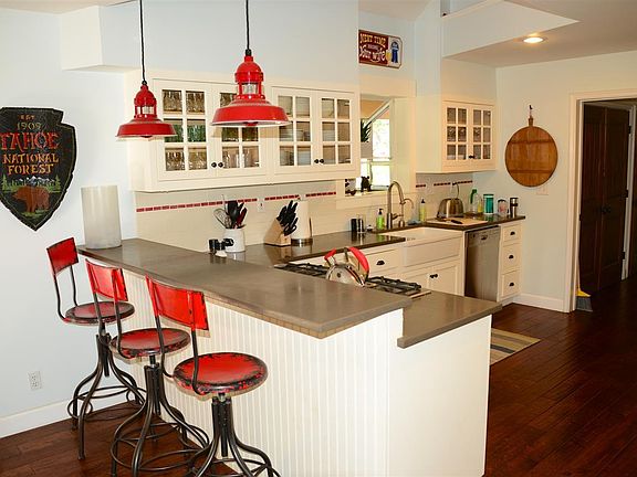 4th image of 12475 Brookstone Dr