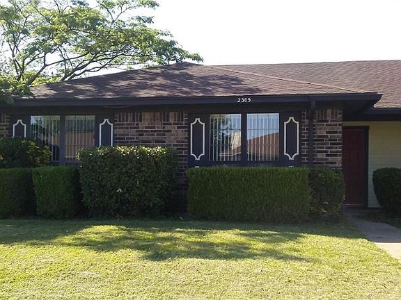 3rd image of 2305 Ember Lee Dr