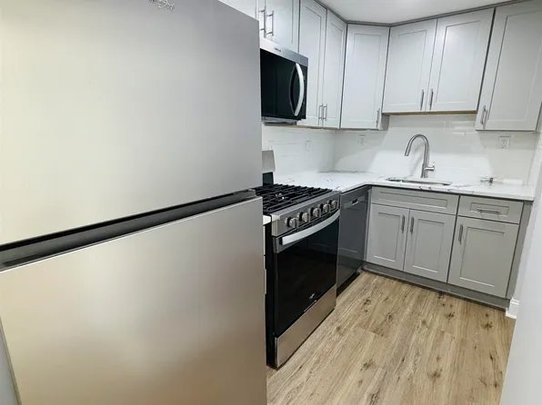114 Graham Street image 1 of 10