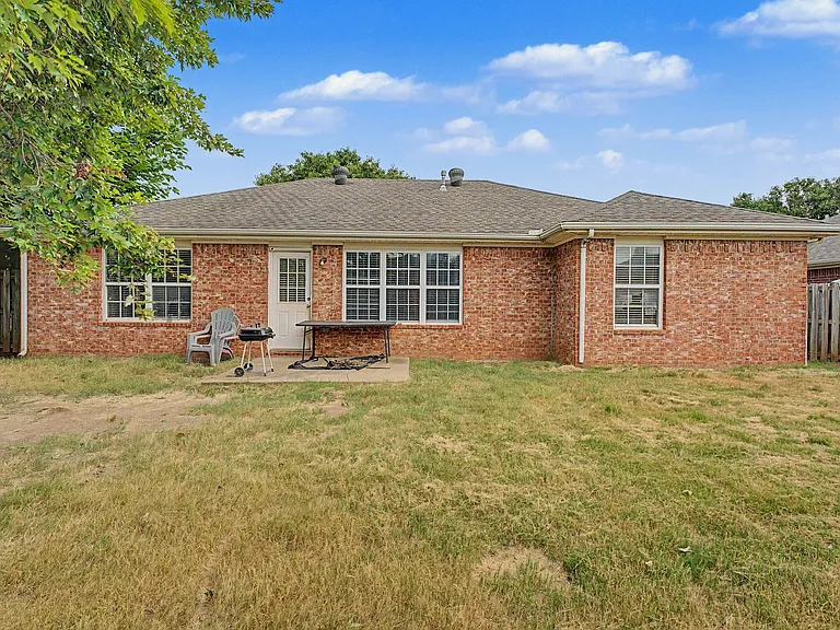 3801 SW Carriageway Ave — Photo 19
