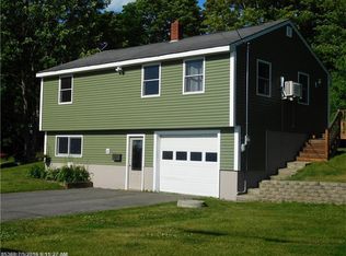 21 Oak St, Presque Isle, ME 04769