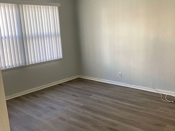 4th image of 516 N Normandie Ave #2401