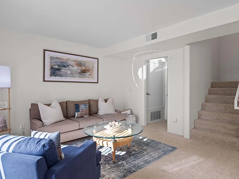River Ranch Townhomes & Apartments — Photo 85