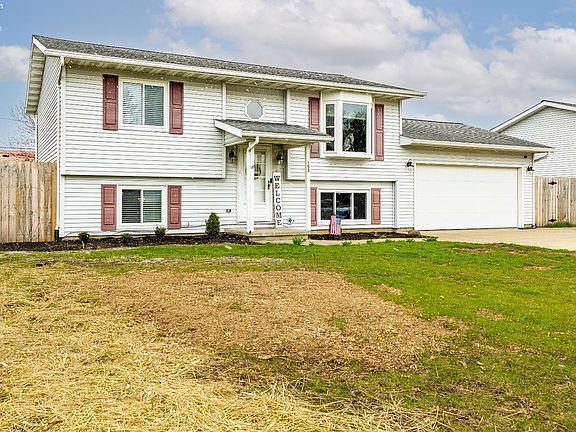2nd image of 153 W Thomson Dr