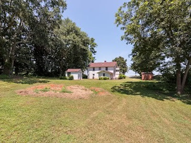2615 West Main St — Photo 28
