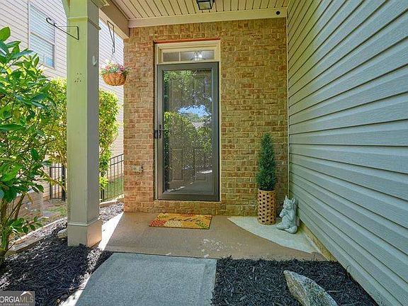 3rd image of 402 Wilshire Ct