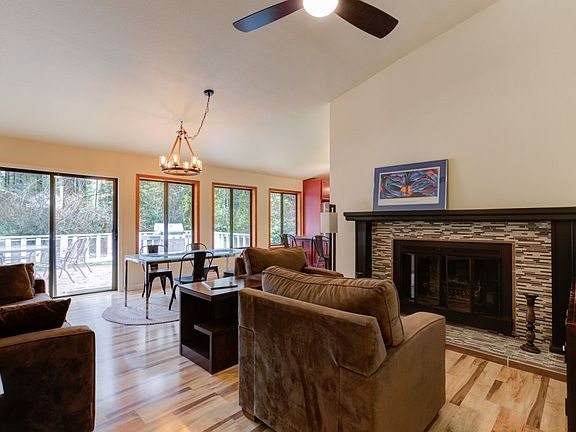 2nd image of 12033 Hanley Dr